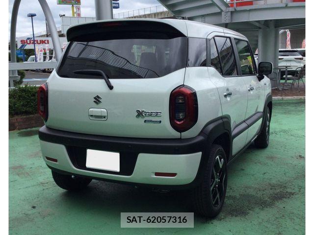 Suzuki X BEE 2025-12 8318252-4