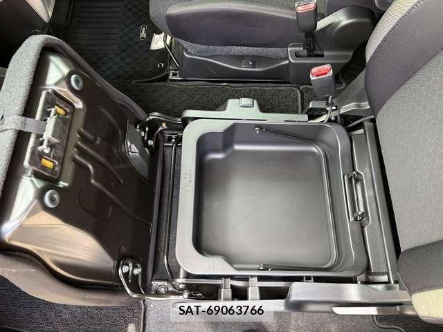 Suzuki X BEE 2021-01 8334866-15