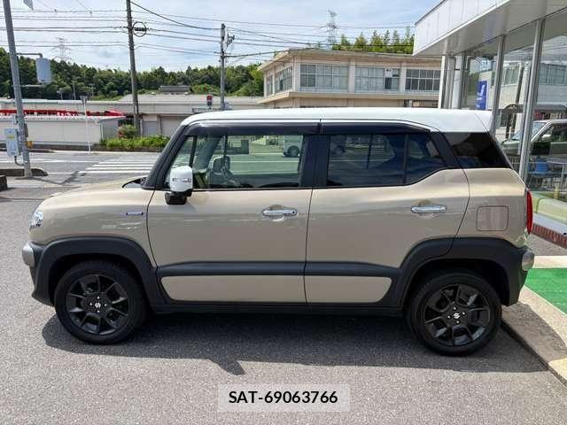Suzuki X BEE 2021-01 8334866-4