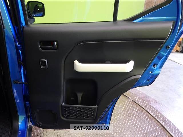 Suzuki X BEE 2017-12 8369912-19