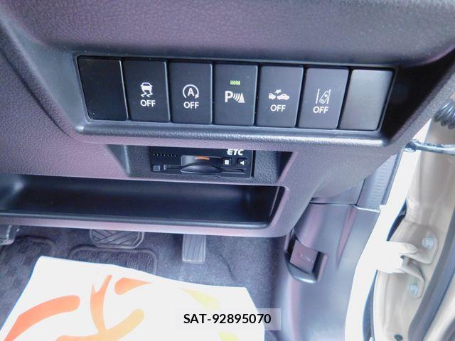 Suzuki X BEE 2018-11 8369913-13