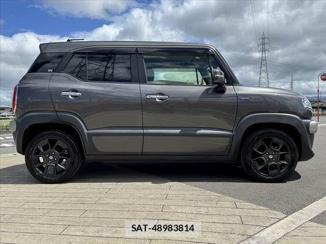 Suzuki X BEE 2019-01 8369915-11