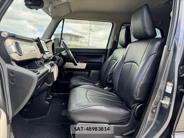 Suzuki X BEE 2019-01 8369915-16