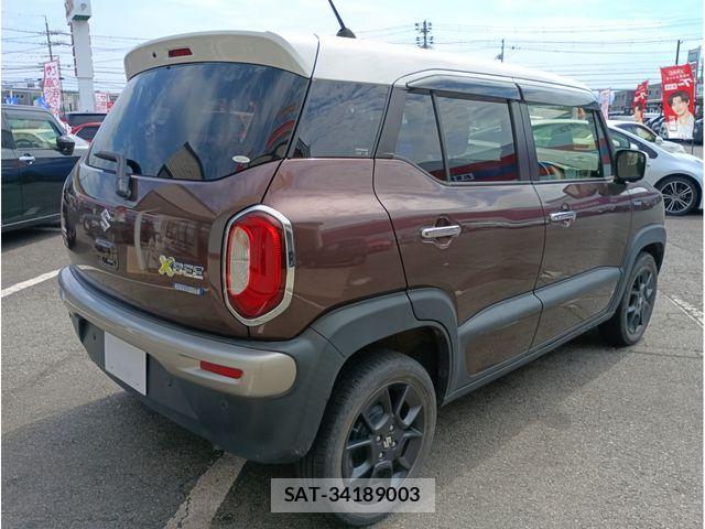 Suzuki X BEE 2022-01 8372417-6