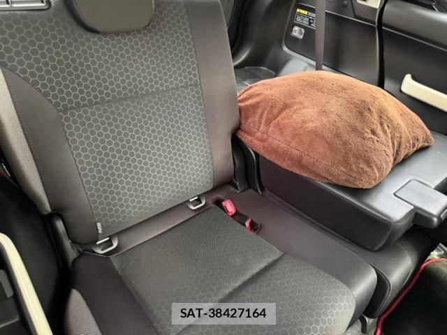 Suzuki X BEE 2019-02 8372418-12