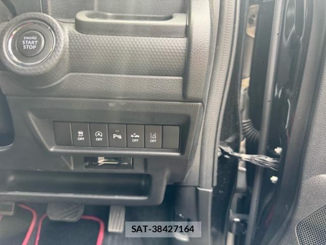 Suzuki X BEE 2019-02 8372418-13