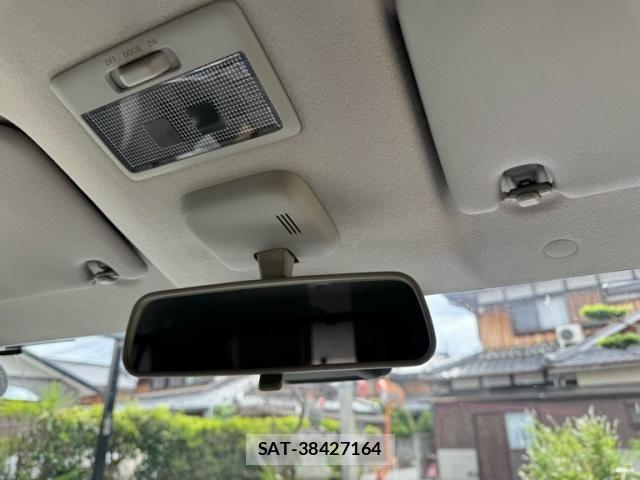 Suzuki X BEE 2019-02 8372418-15