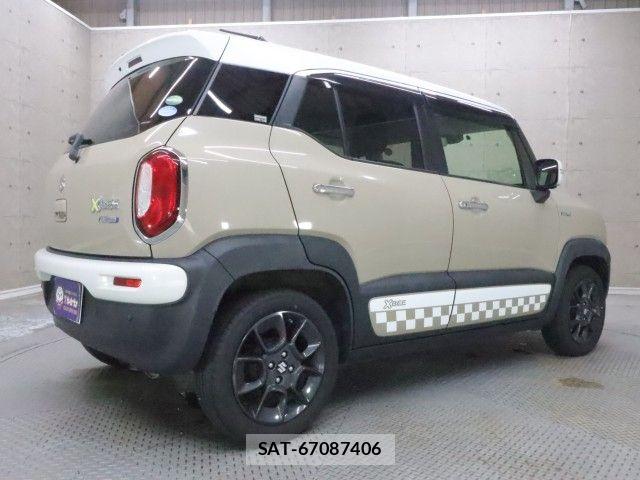 Suzuki X BEE 2021-02 8458812-1