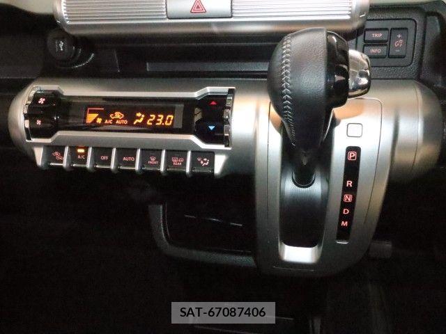 Suzuki X BEE 2021-02 8458812-19