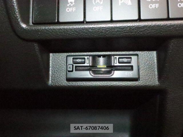 Suzuki X BEE 2021-02 8458812-23