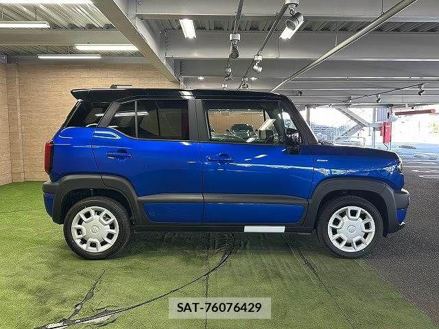 Suzuki X BEE 2025-11 8486311-17