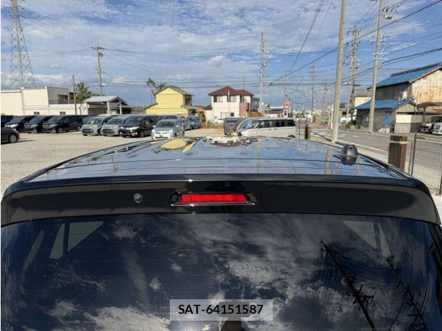 Suzuki X BEE 2018-06 8486312-17