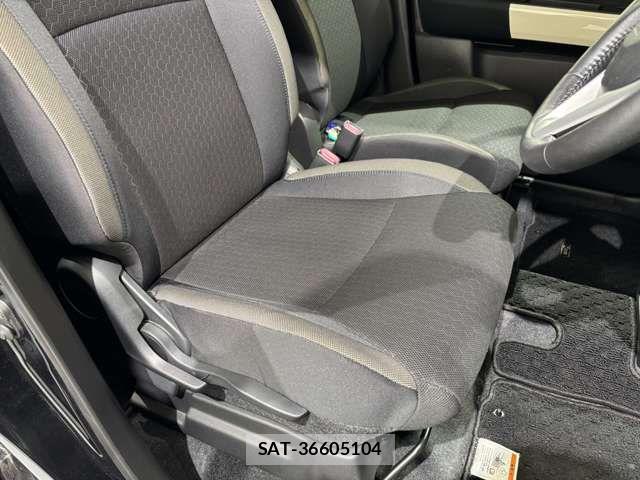 Suzuki X BEE 2019-09 8564184-11