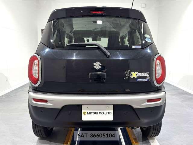 Suzuki X BEE 2019-09 8564184-6