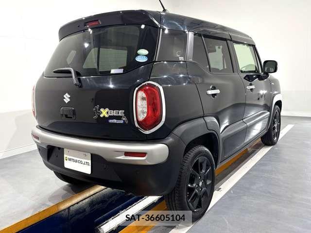 Suzuki X BEE 2019-09 8564184-7