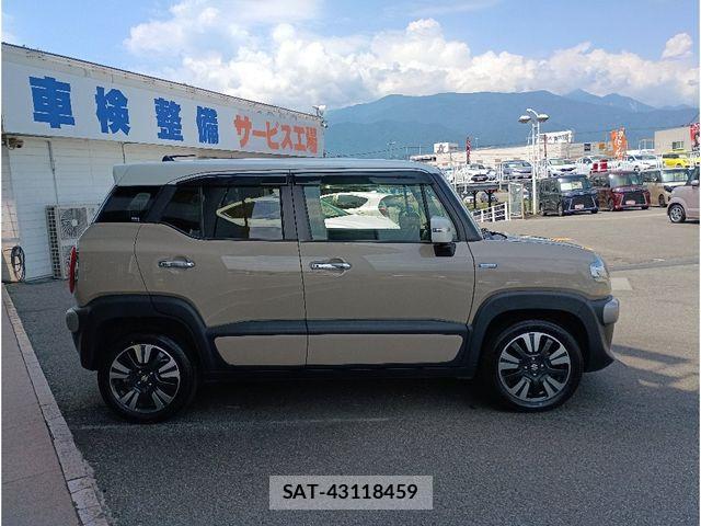 Suzuki X BEE 2022-10 8564185-3