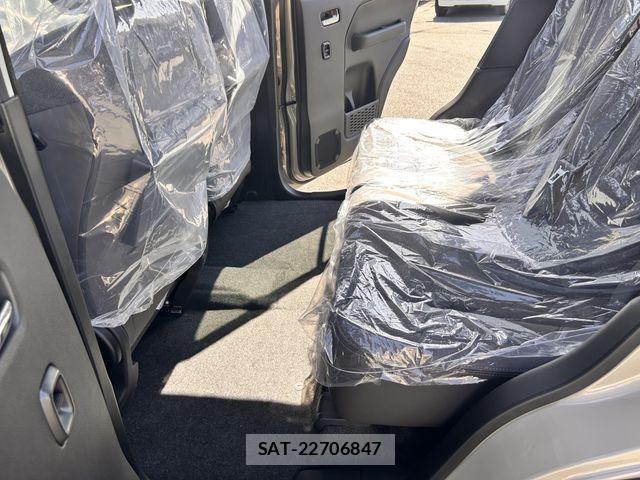 Suzuki X BEE 2025-10 8564183-17