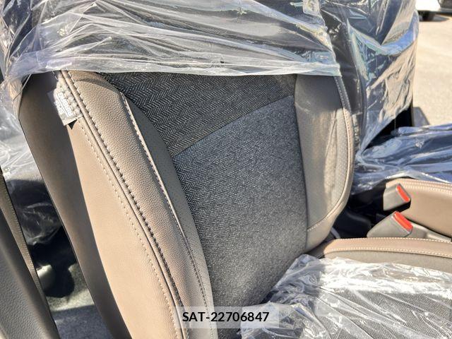 Suzuki X BEE 2025-10 8564183-20