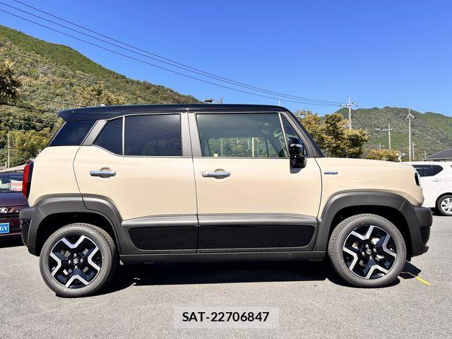 Suzuki X BEE 2025-10 8564183-2