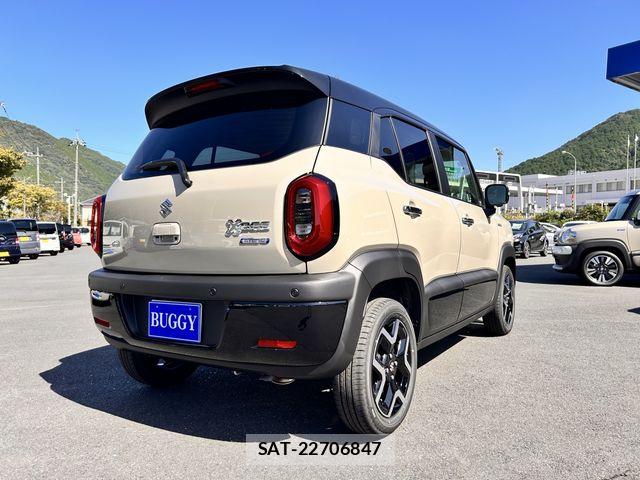 Suzuki X BEE 2025-10 8564183-3
