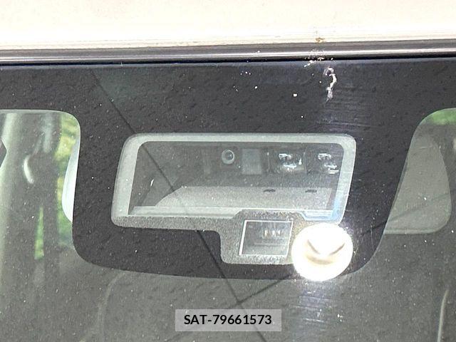 Suzuki X BEE 2018-03 8629922-4