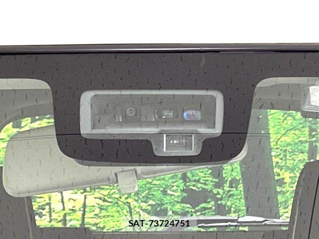 Suzuki X BEE 2018-05 8686977-3