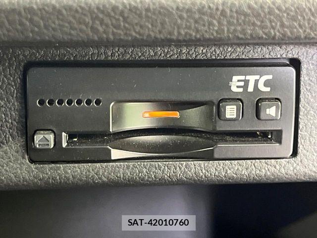 Suzuki X BEE 2019-03 8686975-6