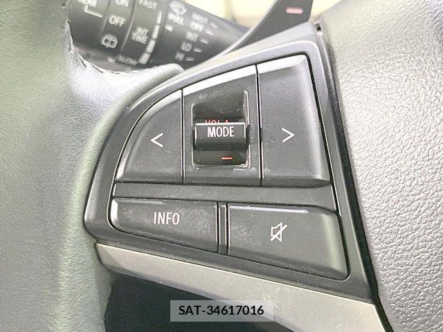 Suzuki X BEE 2019-06 8747005-4