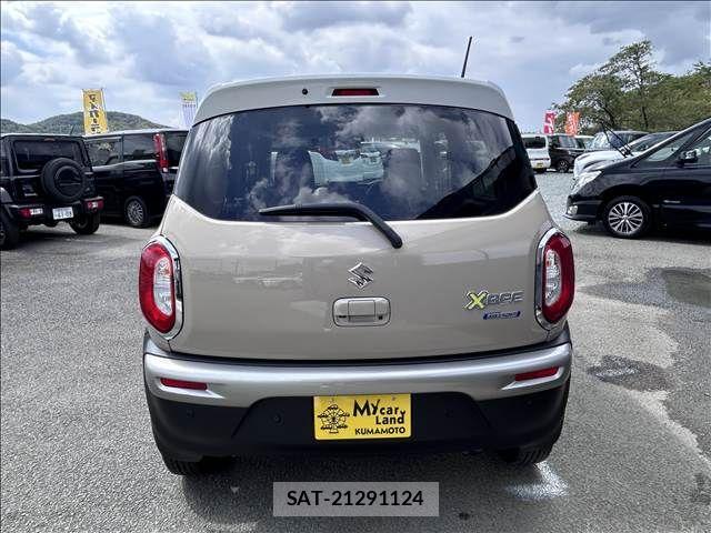 Suzuki X BEE 2019-03 8747007-11
