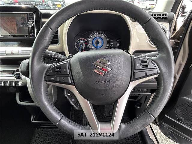 Suzuki X BEE 2019-03 8747007-13