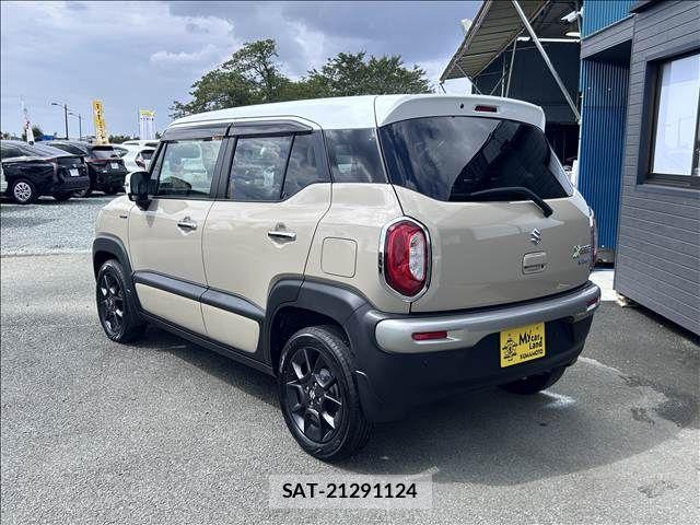 Suzuki X BEE 2019-03 8747007-1