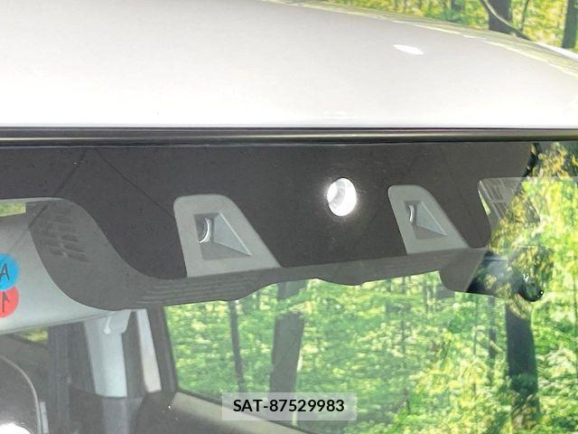 Suzuki X BEE 2021-03 8797988-2