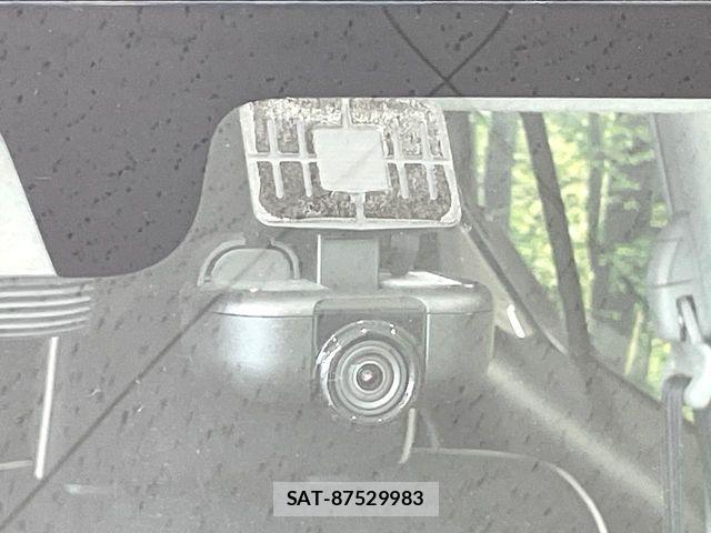 Suzuki X BEE 2021-03 8797988-5