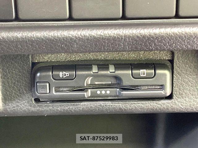 Suzuki X BEE 2021-03 8797988-6