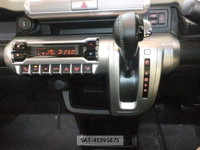Suzuki X BEE 2021-06 8832629-17