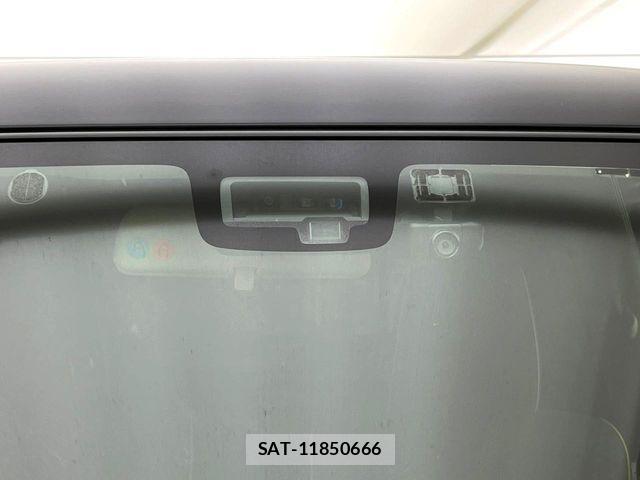 Suzuki X BEE 2018-03 8832630-4