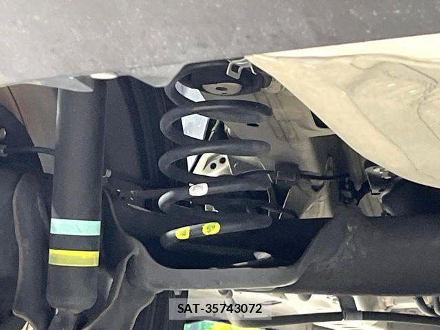 Suzuki X BEE 2018-07 8851160-19