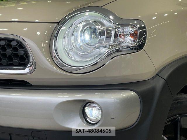 Suzuki X BEE 2019-07 8851161-11