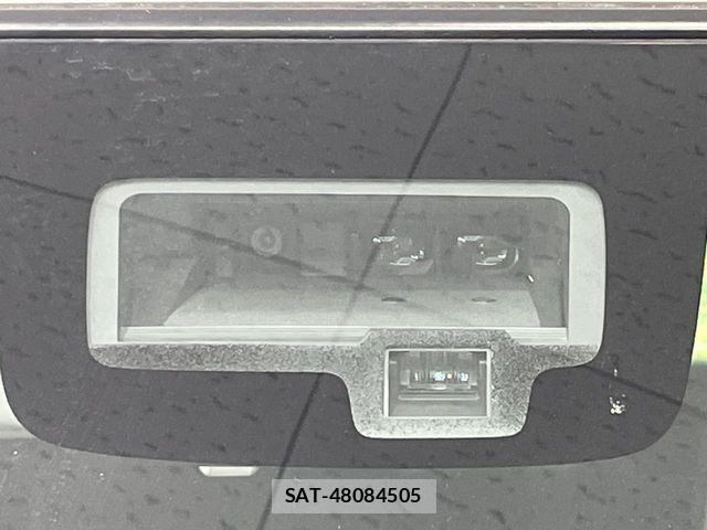 Suzuki X BEE 2019-07 8851161-4