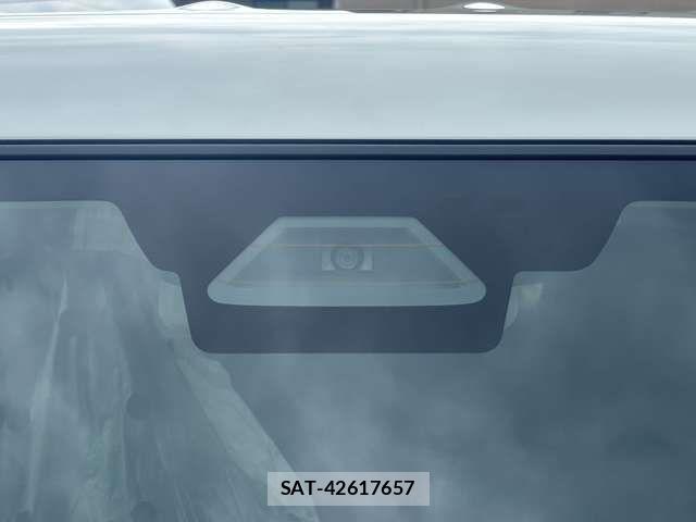 Suzuki X BEE 2026-08 8872449-1