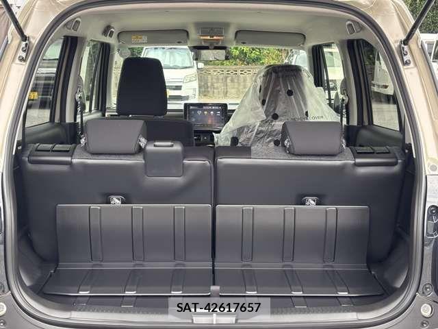Suzuki X BEE 2026-08 8872449-27