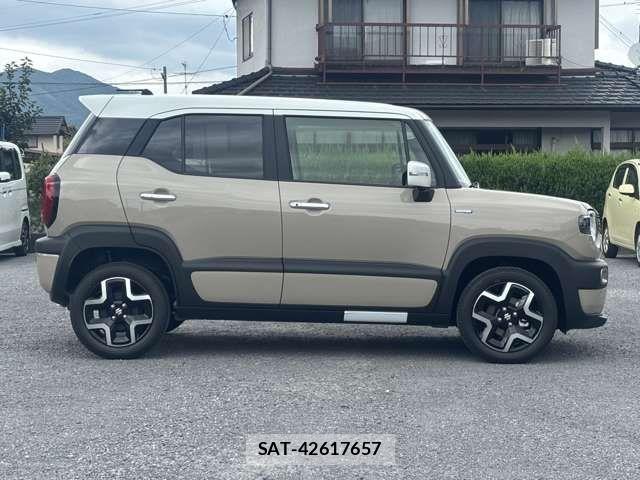 Suzuki X BEE 2026-08 8872449-7