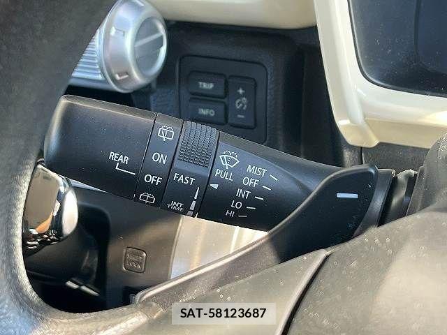 Suzuki X BEE 2018-07 8872451-16