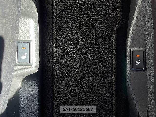 Suzuki X BEE 2018-07 8872451-22