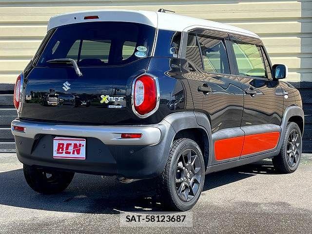Suzuki X BEE 2018-07 8872451-3