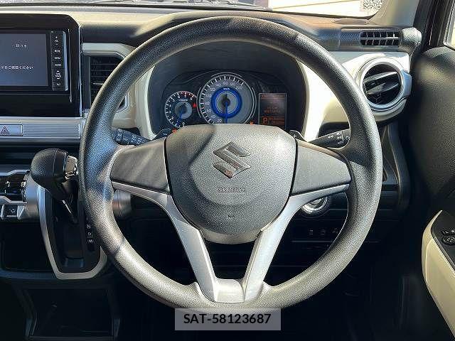 Suzuki X BEE 2018-07 8872451-7