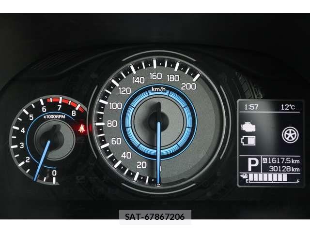 Suzuki X BEE 2018-09 1874892-3