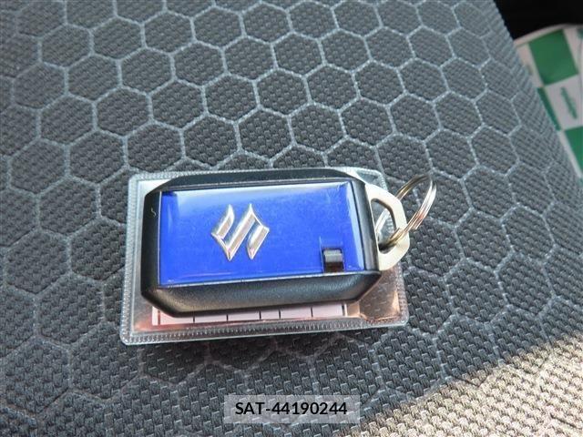 Suzuki X BEE 2020-03 3780648-17