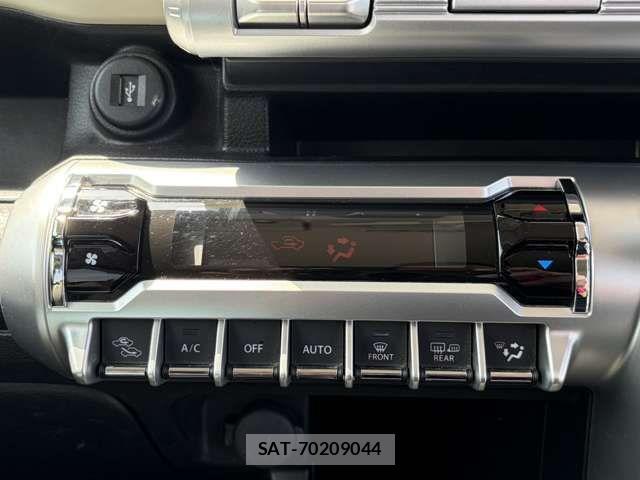 Suzuki X BEE 2019-07 6023718-10