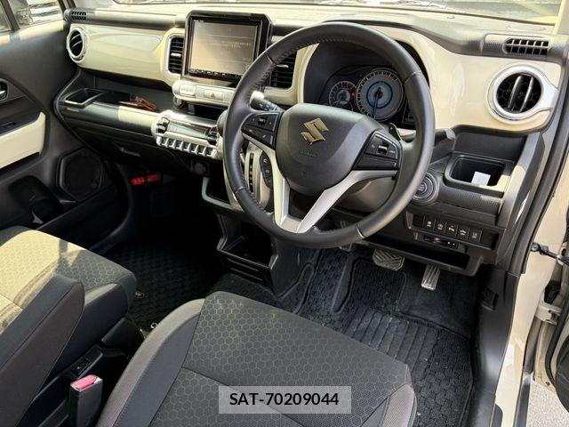 Suzuki X BEE 2019-07 6023718-14